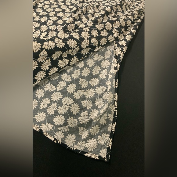 GAP Black and White Spaghetti Strap Midi Sundress - Picture 3 of 4